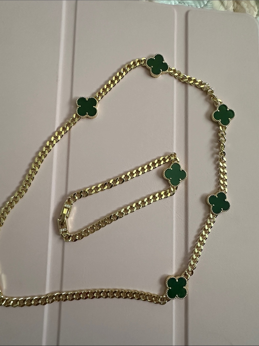 Elegant Gold and Green Clover Necklace and Bracelet Set